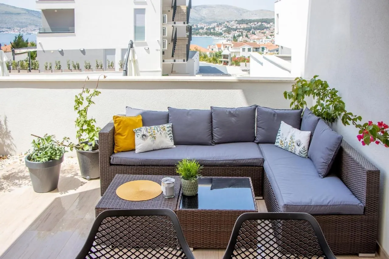 Luxury Apartment Casia With Heated Pool And Pleasent Terrace Trogir 0*,  Croatia
