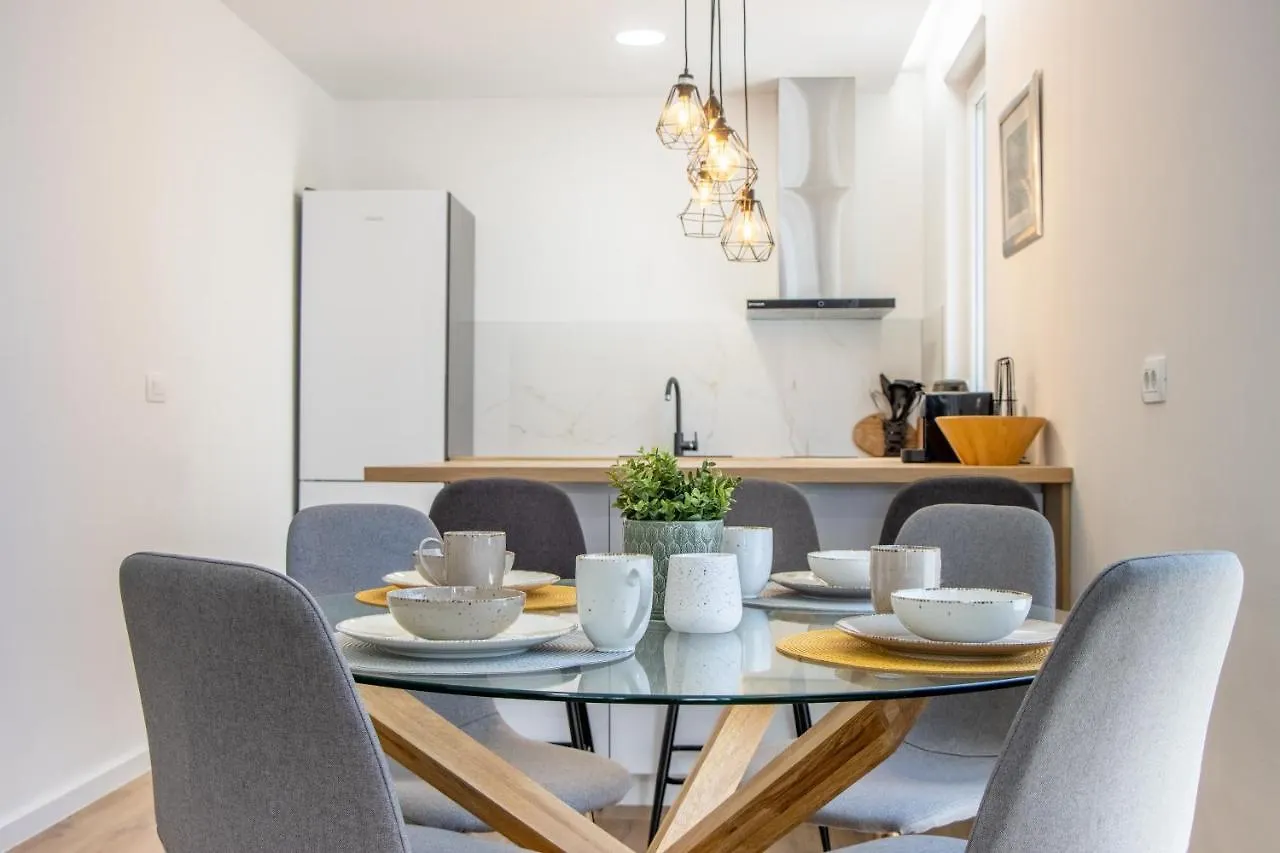 Luxury Apartment Casia With Heated Pool And Pleasent Terrace Trogir