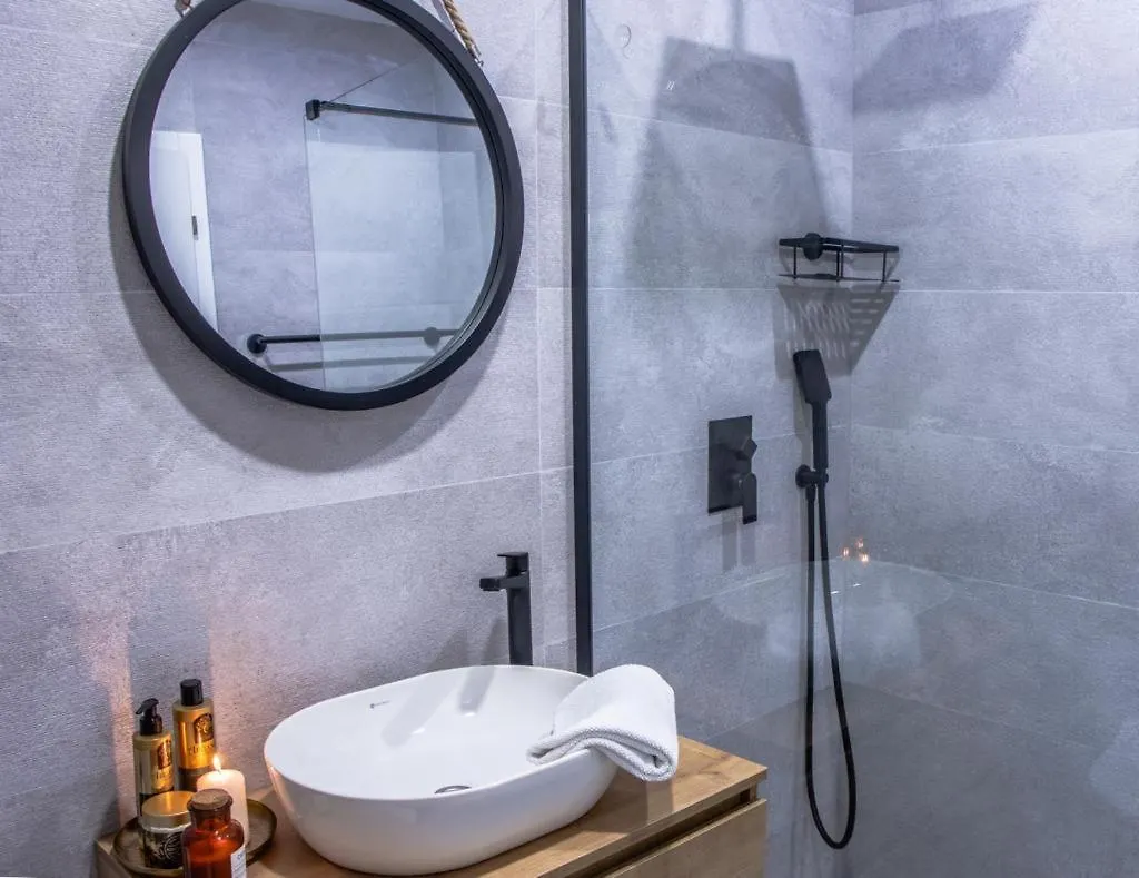 Luxury Apartment Casia With Heated Pool And Pleasent Terrace Trogir