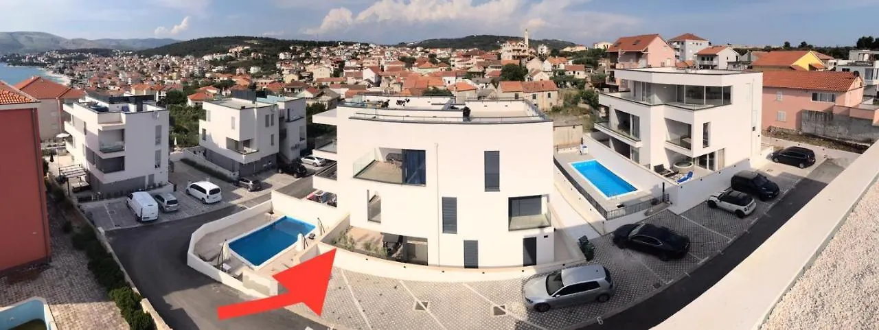 Luxury Apartment Casia With Heated Pool And Pleasent Terrace Trogir
